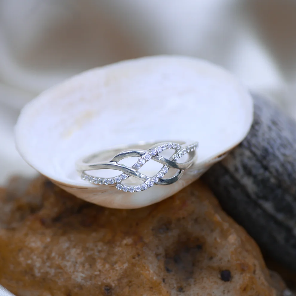 Infinity Criss-Cross CZ Ring