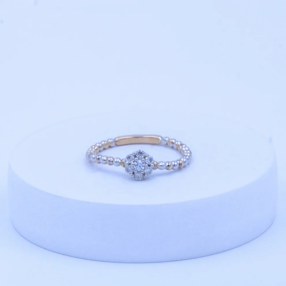 Minimal Beaded Diamond Ring